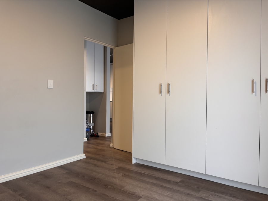 To Let 2 Bedroom Property for Rent in Muizenberg Western Cape